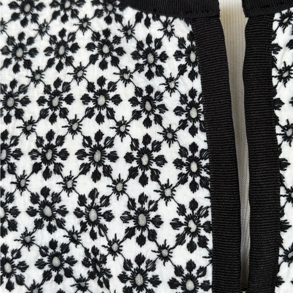 Womens Plus Size 18 Blazer black white floral Cottage Core Lane Bryant Casual - Picture 3 of 9